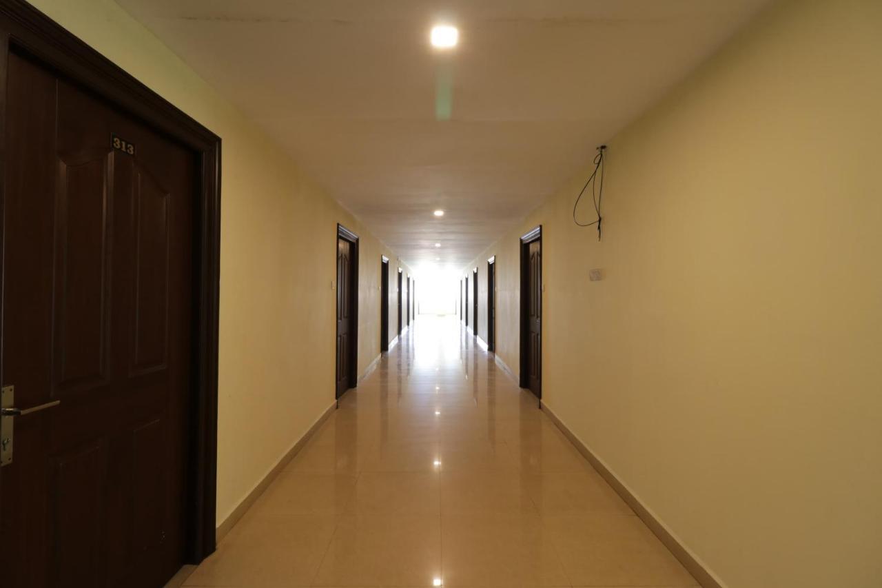 Oyo 29259 Hotel Rama Royal Nellore Εξωτερικό φωτογραφία