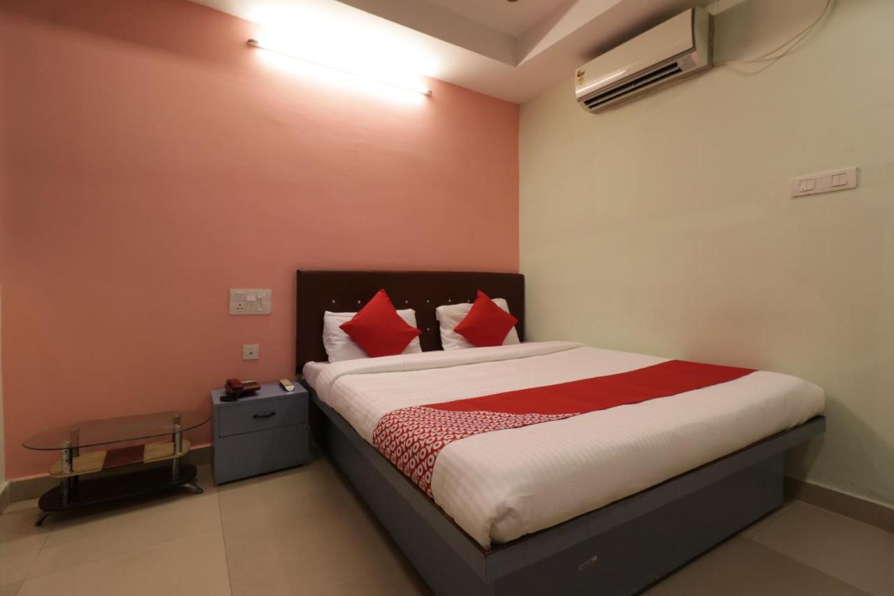 Oyo 29259 Hotel Rama Royal Nellore Εξωτερικό φωτογραφία