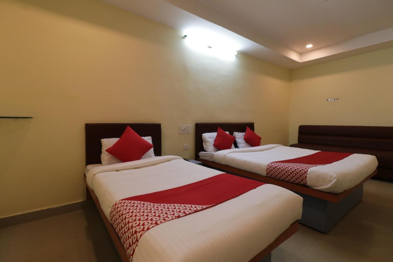 Oyo 29259 Hotel Rama Royal Nellore Εξωτερικό φωτογραφία