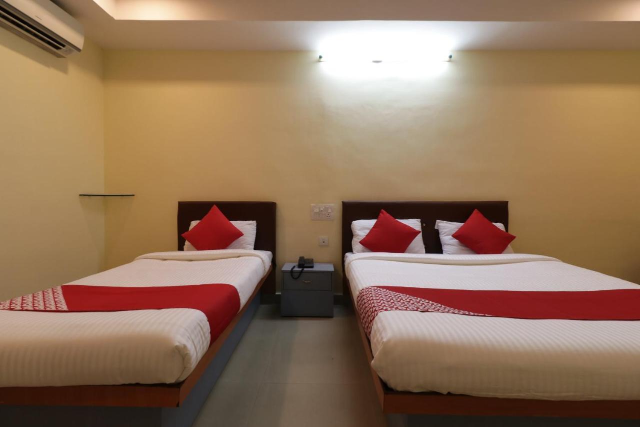 Oyo 29259 Hotel Rama Royal Nellore Εξωτερικό φωτογραφία