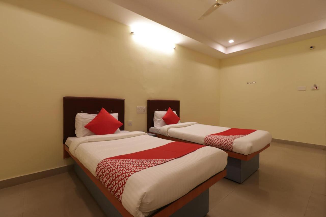 Oyo 29259 Hotel Rama Royal Nellore Εξωτερικό φωτογραφία