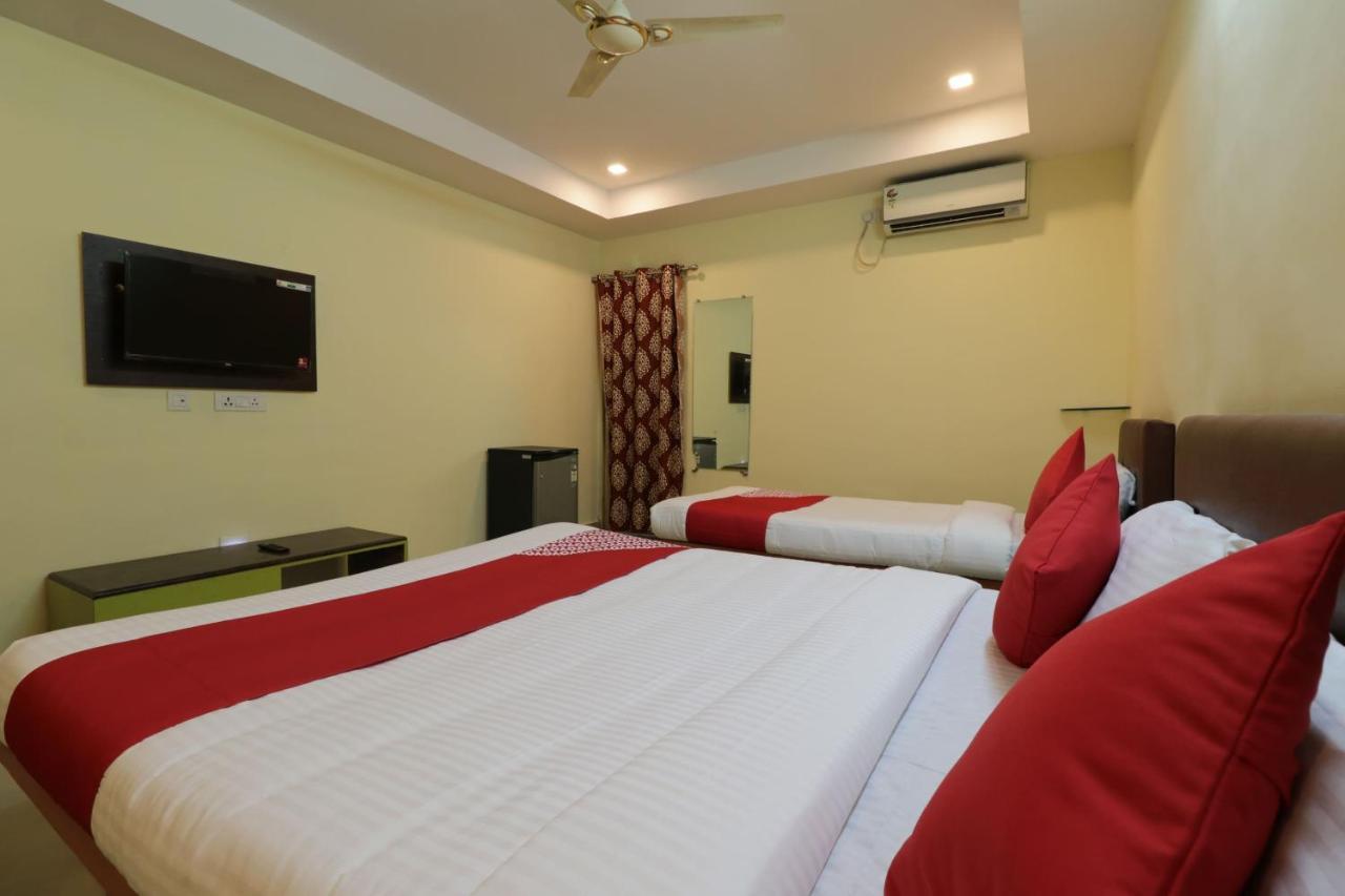 Oyo 29259 Hotel Rama Royal Nellore Εξωτερικό φωτογραφία